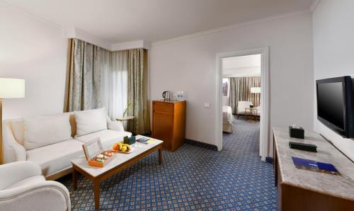 Heliopolis Hotel | Baron Hotel Cairo