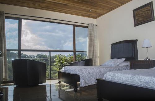 Atenas Cabin | Barons Resort