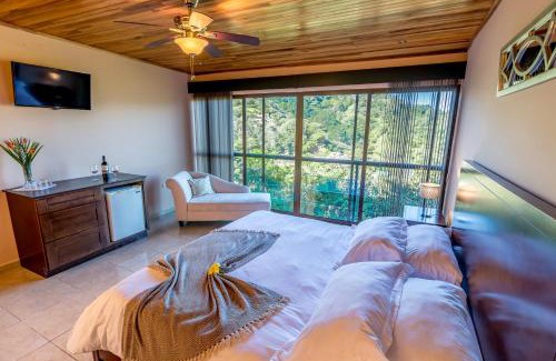 Atenas Cabin | Barons Resort
