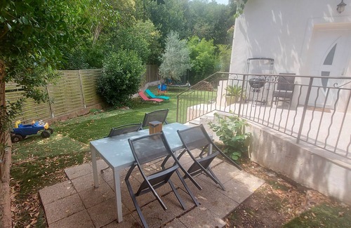 La Seyne-sur-Mer Villa | Bas de Villa T3 Avec Jardin Près de la mer