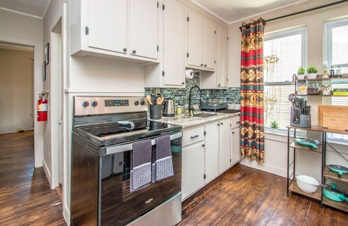 Gorham House | Base Camp Gorham Center - Lovely 2-Bed