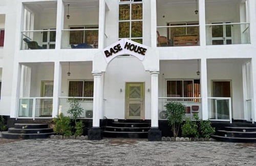 Limbe Apartment | Base House