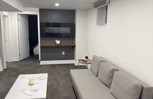 Ajax House | Basement in Ajax w/Private Entrance (Near Waterfront)