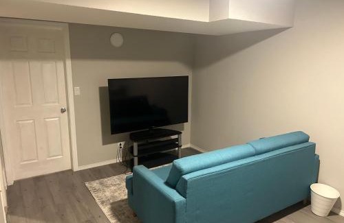 Southwest Edmonton Apartment | Basement Suite Near Edmonton Airport YEG