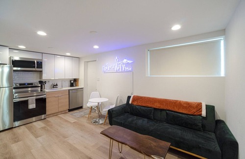 Mann Apartment | Basement Unit · The NEON Spot - Work station, KING bed