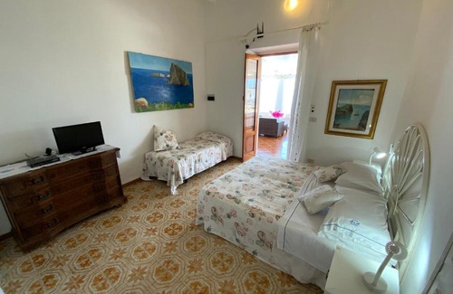 Panarea Bed & Breakfast | Basiluzzo Resort