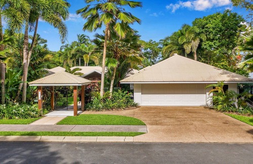 Craiglie House | Bask | Port Douglas, TOP NOTCH