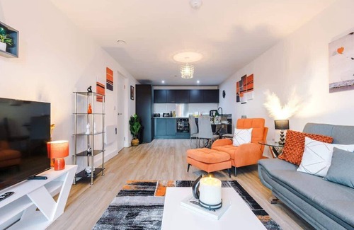 Vauxhall Apartment | Bastion Loft Summary: