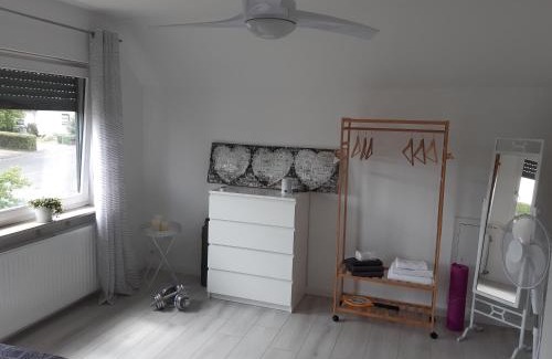 Edermunde Apartment | Baumann's apartment - ruhige Lage