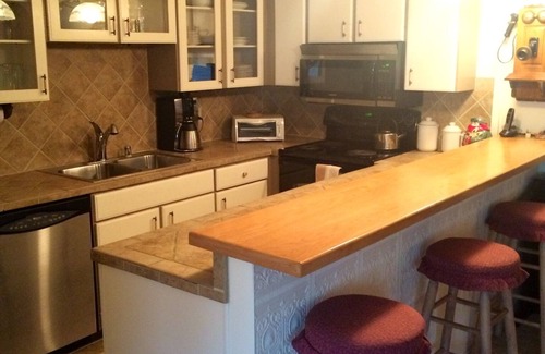 Vail Condo | Bavarian-Style Mountain Getaway 2BR/2BA Steps to Vail Village