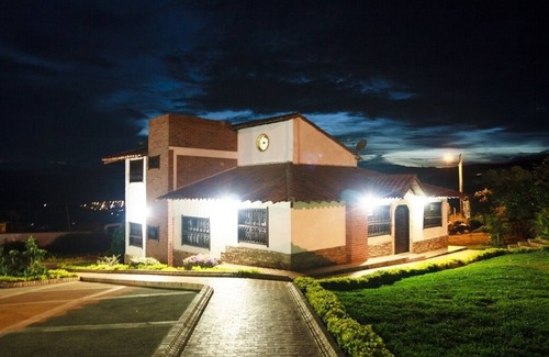 Barichara House | Baviera Gold House – Comfort and Colonial Charm in the Heart of Barichara