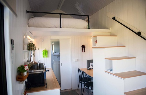 Lake George House | Baxter at Lake George Winery by Tiny Away