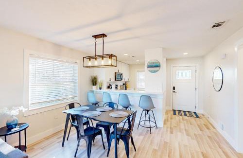 Bay Acres Apartment | Bay Acres Bungalow - A
