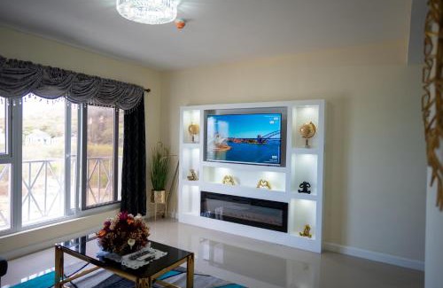 Portmore Apartment | Bay Front Retreat