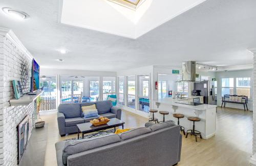 Woodlawn House | Bay Shore