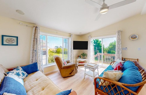 Assateague Pointe House | Bay-View Beauty in Assateague Point