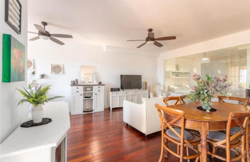 Pueblo Mascarat Apartment | BAY VIEW