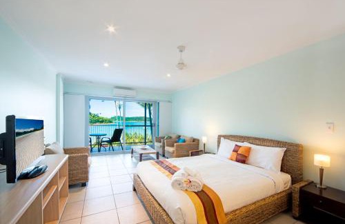 Shute Harbour Apartment | Baybliss Escape #2 - Adults Only