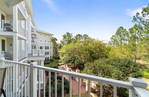 Baytowne Wharf Condo | "Baydream Believer" Sandestin #3311 Studio Sleeps 4