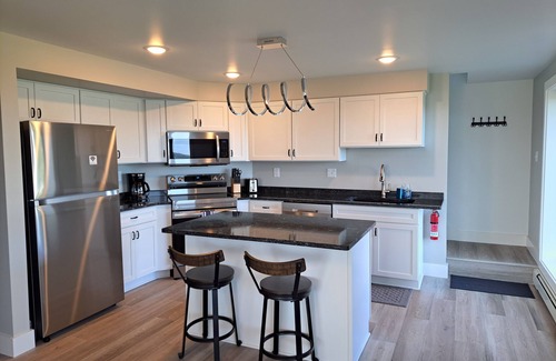 Bayfield House | Bayfield Oasis: Stunning Lake Superior views within walking distance to town!n