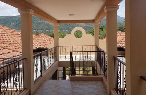 Greater Portmore Apartment | Bayfont paradise villa