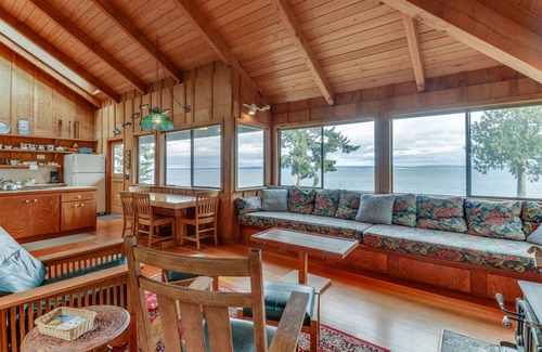 Port Ludlow Cabin | Bayfront cabin with beautiful natural surroundings boasts incredible ocean views
