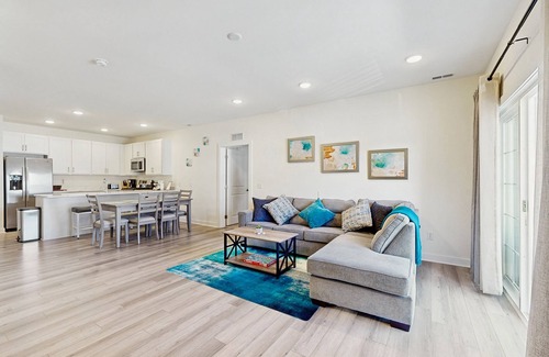 Rehoboth Beach Condo | Bayfront Escape | Near Festivals, Holiday Lights & Beaches