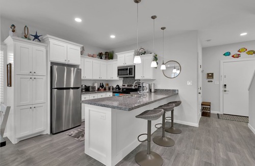 Port Isabel House | Bayfront Home, Shared Pool/Spa, Gazebo, Playground