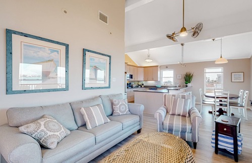 Crash Boat Basin House | Bayfront home w/private balcony water views/free WiFi/private dock/central A/C