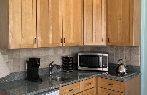 Saugatuck Apartment | Bayfront King, Harbor View & Porch, Location, Location!