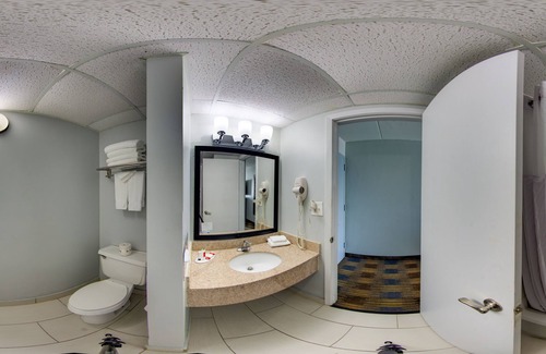 Addison Hotel | Baymont by Wyndham Addison