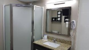 Clarksville Hotel | Baymont by Wyndham Clarksville