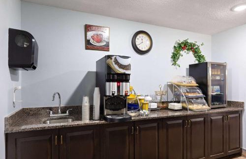 Creedmoor Hotel | Baymont by Wyndham Creedmoor