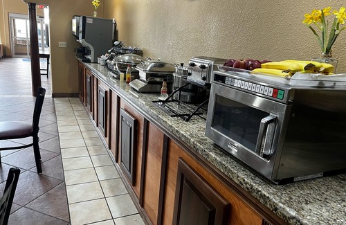 Cuero Hotel | Baymont by Wyndham Cuero