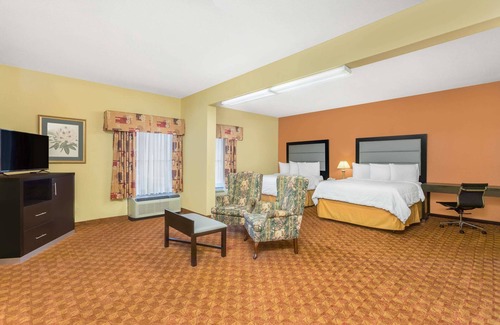 Fayetteville Hotel | Baymont by Wyndham Fayetteville