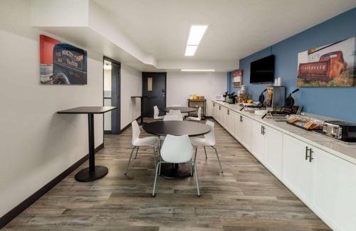 Bonanza Hotel | Baymont by Wyndham Laredo