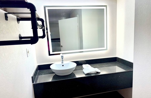 Metter Hotel | Baymont By Wyndham Metter