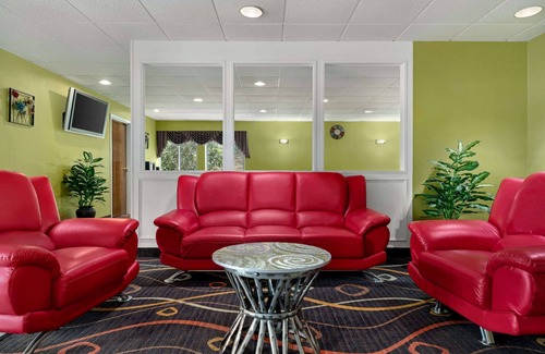North Dartmouth Hotel | Baymont by Wyndham North Dartmouth/Fall River