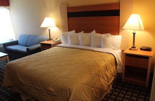 North Dartmouth Hotel | Baymont by Wyndham North Dartmouth/Fall River