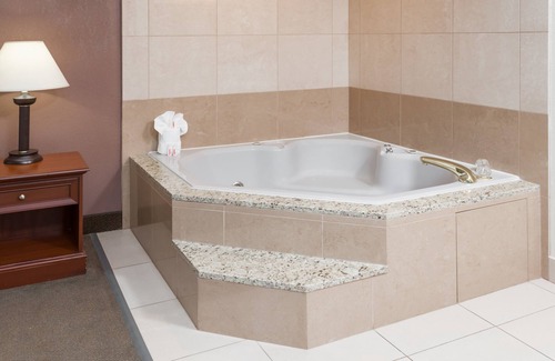 Tuscola Hotel | Baymont by Wyndham Tuscola