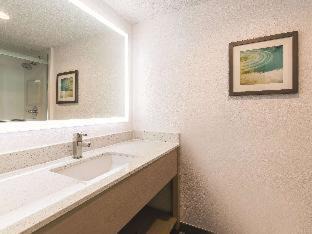 Elmsford Hotel | Baymont by Wyndham White Plains - Elmsford