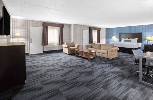 Farmington Hotel | Baymont Inn and Suites by Wyndham Farmington, MO