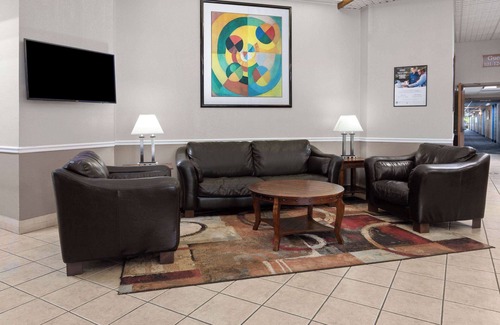 Farmington Hotel | Baymont Inn and Suites by Wyndham Farmington, MO