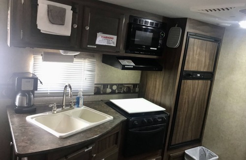 Hopedale House | Bayou Slam's Camp Cocahoe Camper #2 Rental 2016 KZ Sportsman Show Stopper S314BH