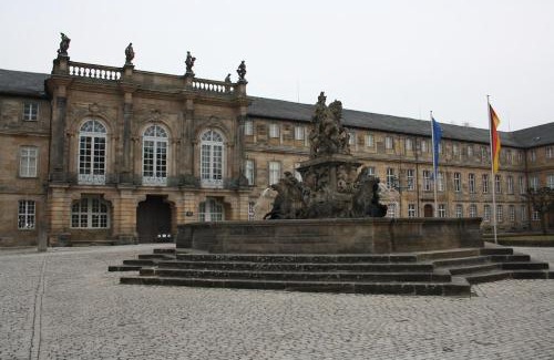 Bayreuth Apartment | Bayreuth Loft im Zentrum Altstadtflair mit Holz und Stil