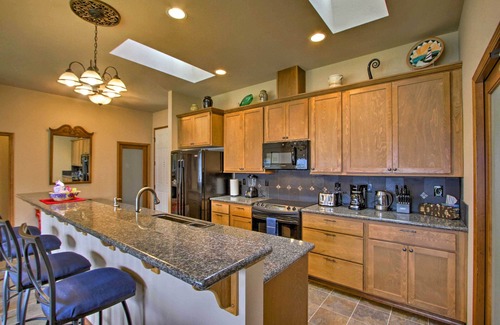 Quilcene House | Bayside Home - 6 Miles to Olympic National Forest!