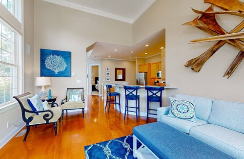 The Commons House | Bayside Resort home with fast WiFi, washer/dryer, paid-access pools, & hot tub