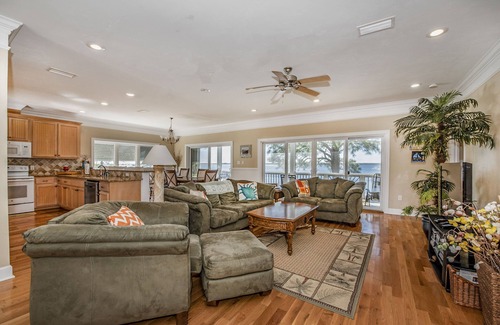 Panacea House | "Bayside Retreat" in Panacea FL.-Bay Front, Dock, 2 Large Porches, WiFi, No Pets