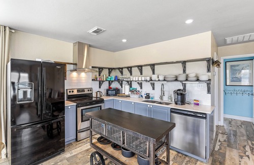 Terramar Beach House | Bayside Retreat - Pet Friendly - Access to Boat Launch and Pool
