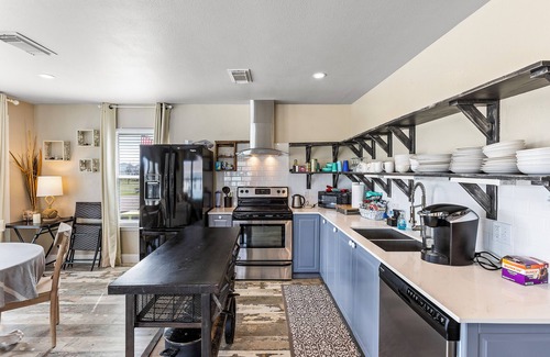Terramar Beach House | Bayside Retreat - Pet Friendly - Access to Boat Launch and Pool